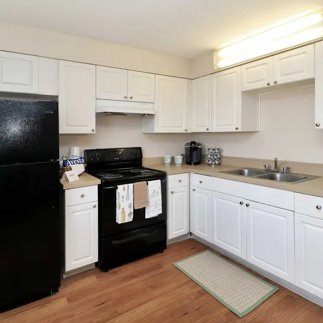 Greenway​ - Kitchen Area