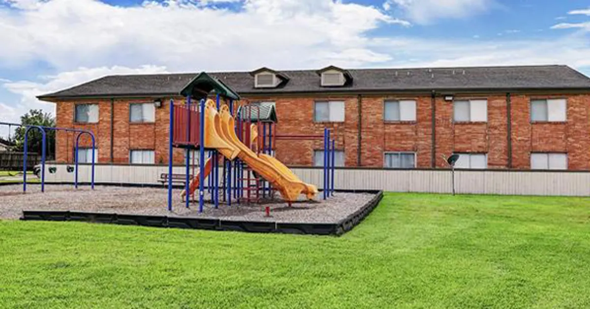 Red Pines Apartments
