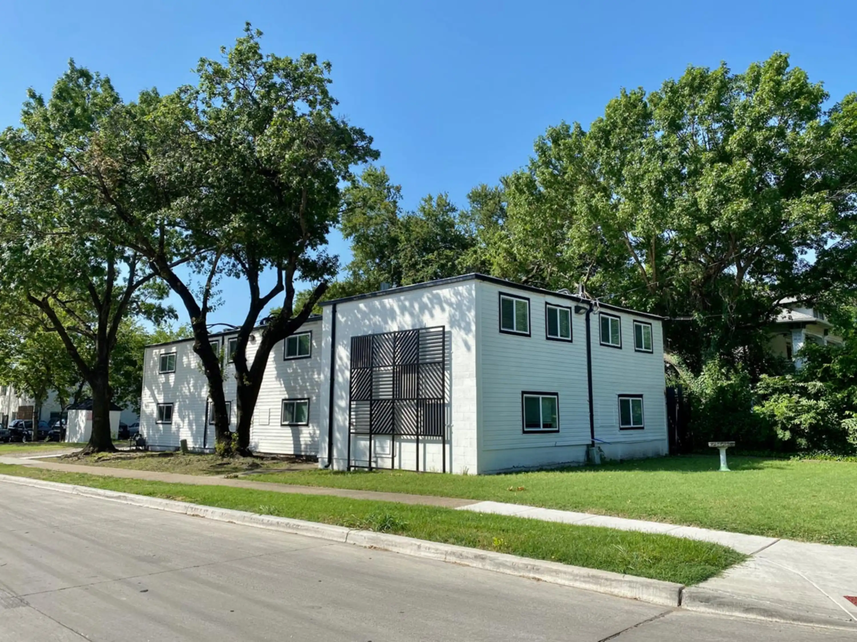 Dove Tree Apartments - Building, Handrail, Grass