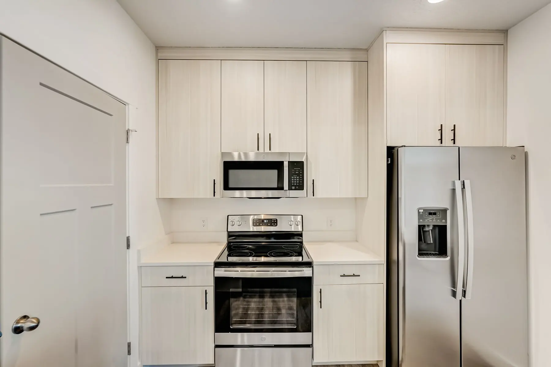 Studio Kitchen South Ridge Townhomes - Indoors, Interior Design, Appliance