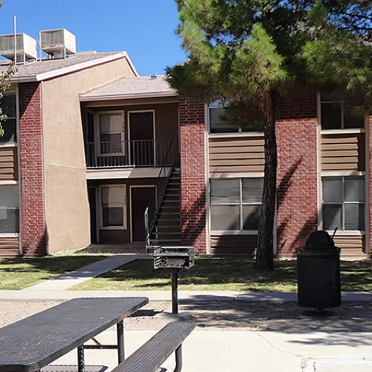 Las Lomas Apartments - City, Neighborhood, Bench