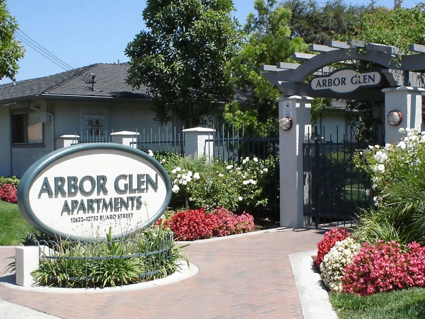 Arbor Glen Apartments - Grass, Nature, Outdoors