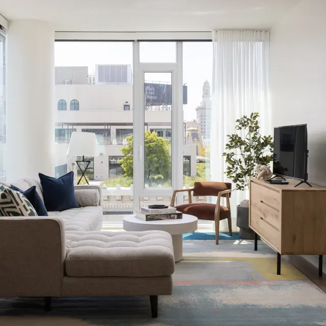 Forma Forma - Living Room