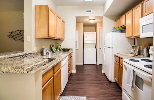 Carmel Apartments - Room