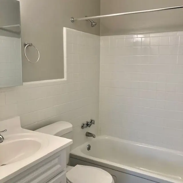 Werk Apartments - Bathing, Indoors, Sink