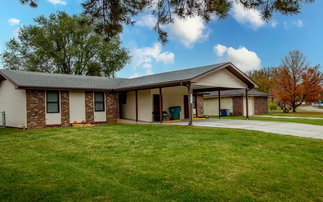 Keystone Family Homes - Grass, Lawn, Outdoors