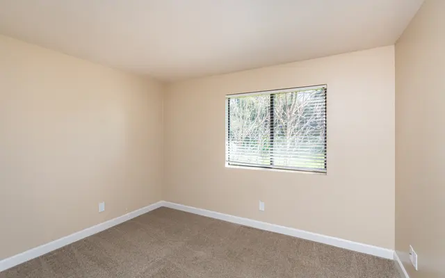 Donner at Fair Oaks - Corner, Floor, Flooring