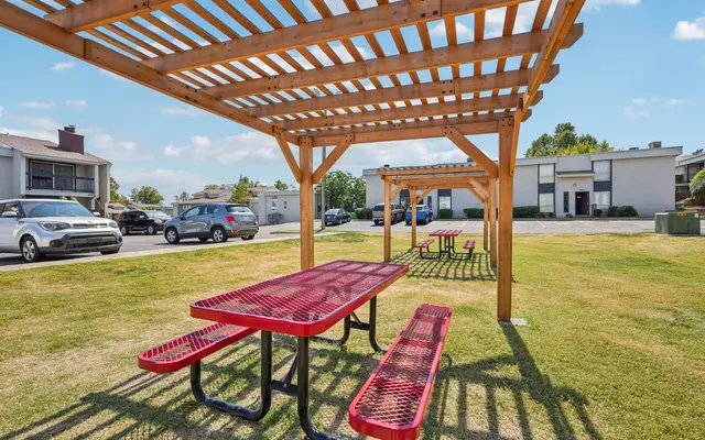 5560 Medical Center Apartments - House, Housing, Porch