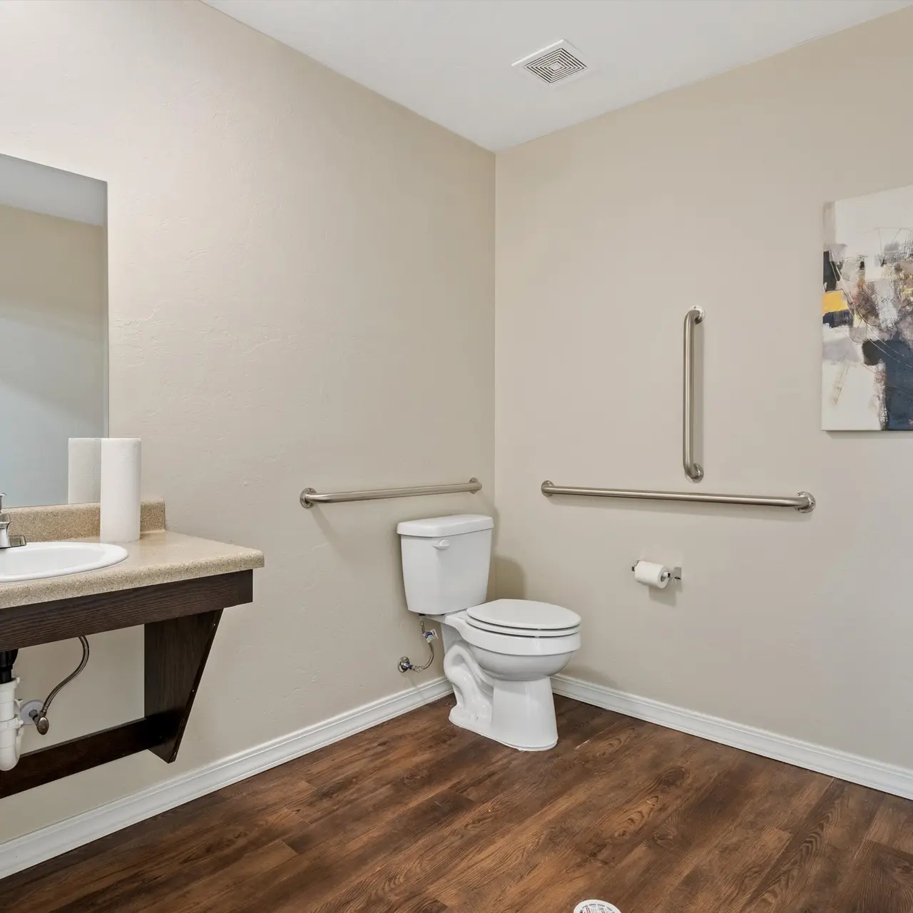 Village on Green Village on Green - Wood