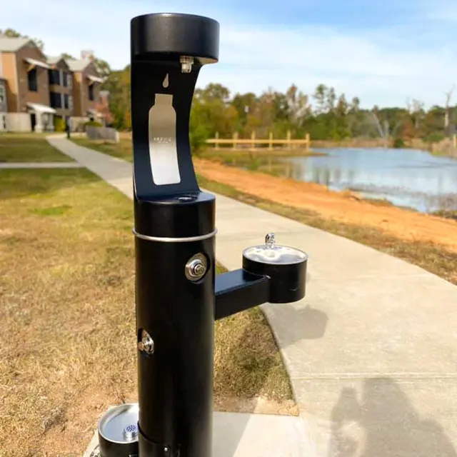North Village Plaza Apartments - Water, Fountain