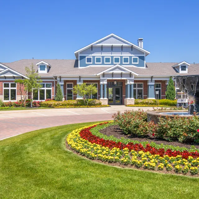 Centreport Lake Centreport Lake circular car entrance with water fountain and garden placed in the center of the entrance to the main office building.