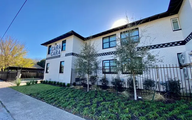 Caracara Apartments - Urban, Building, Neighborhood