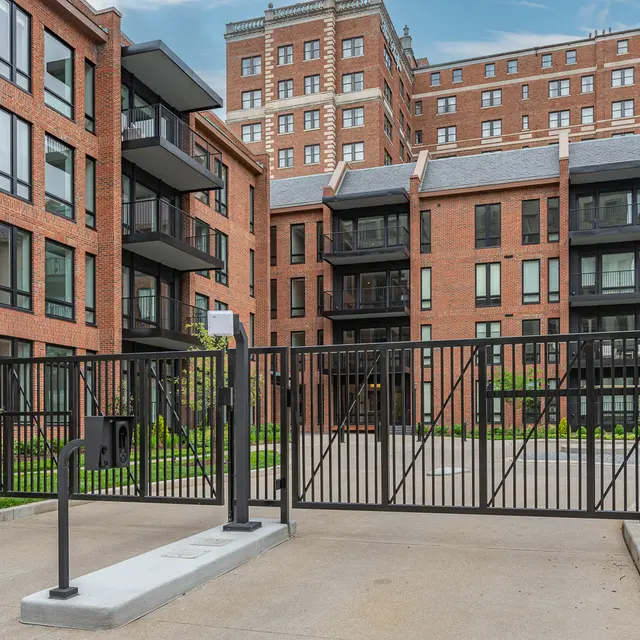 550 At Lytle Park - City, Urban, Apartment Building