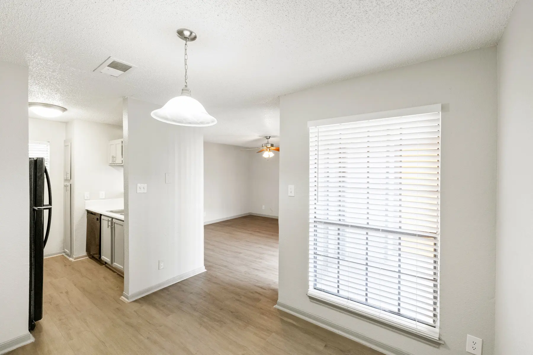 af8ff65c1621413590ac14e8de12de0d.jpg Corner, Home Decor, Indoors