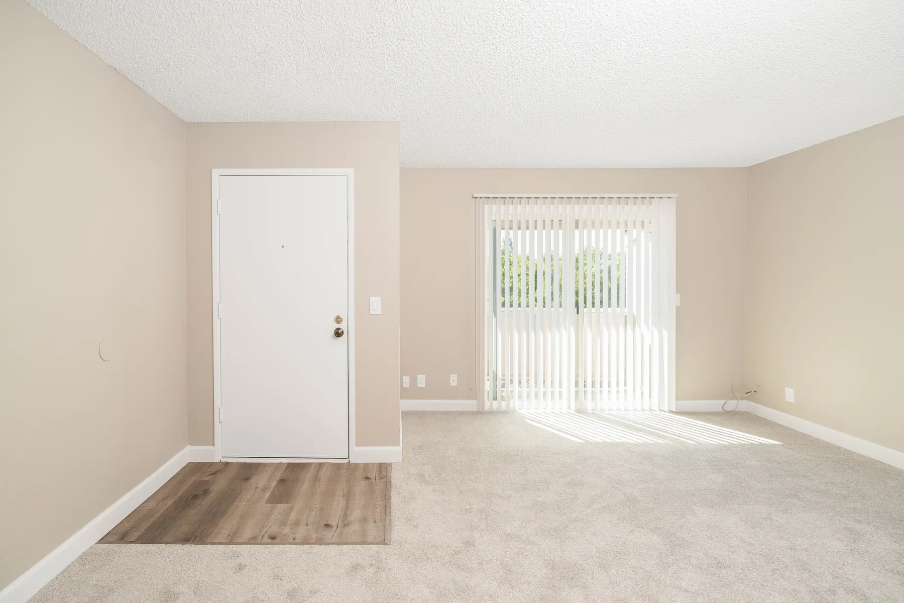 Parkview Apartments - Corner, Floor, Flooring