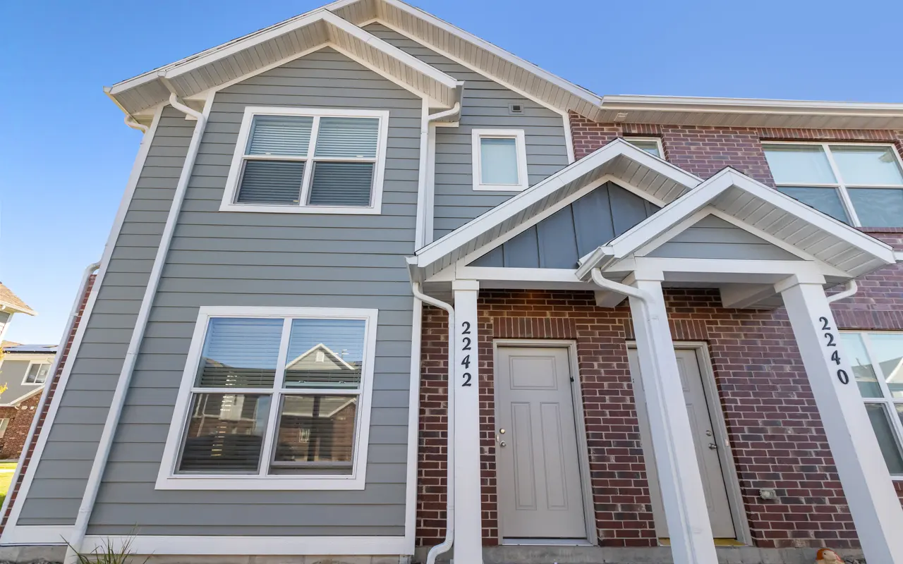 Station at Park Meadows - Architecture, Building, Housing