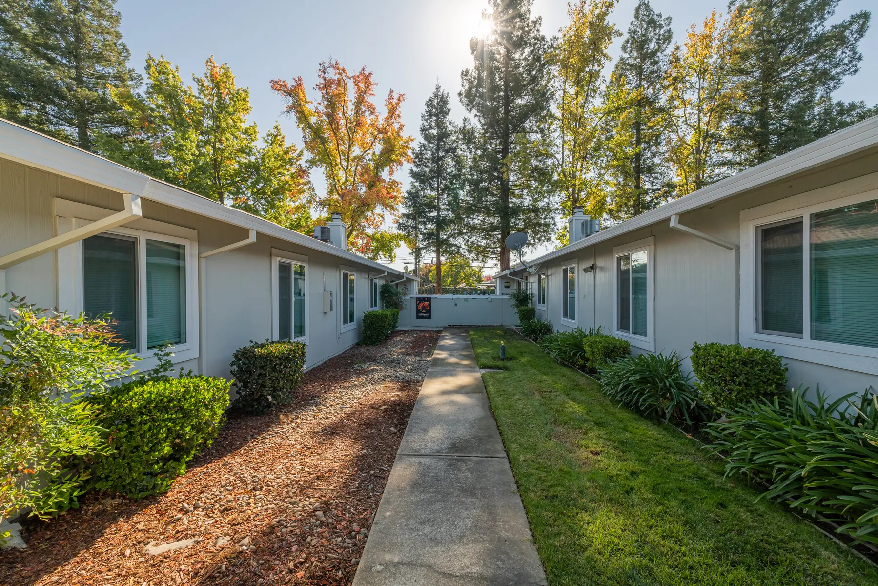 El Camino Place - Neighborhood, City, Suburb