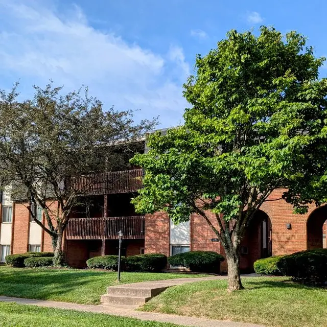 Ridge Hill Manor - Neighborhood, City, Building