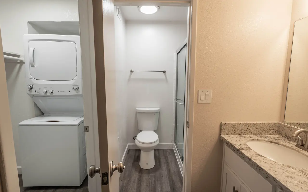 Marconi Oaks - Corner, Device, Electrical Device