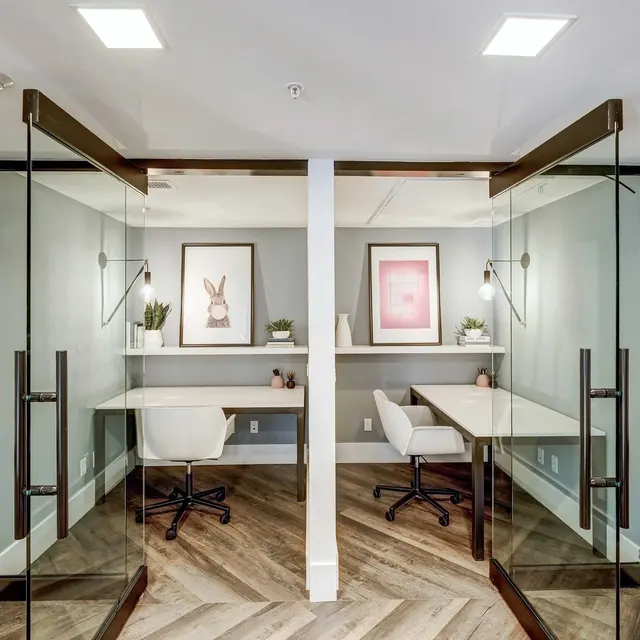 Commons Park West Commons Park West - Indoors, Furniture, Bed