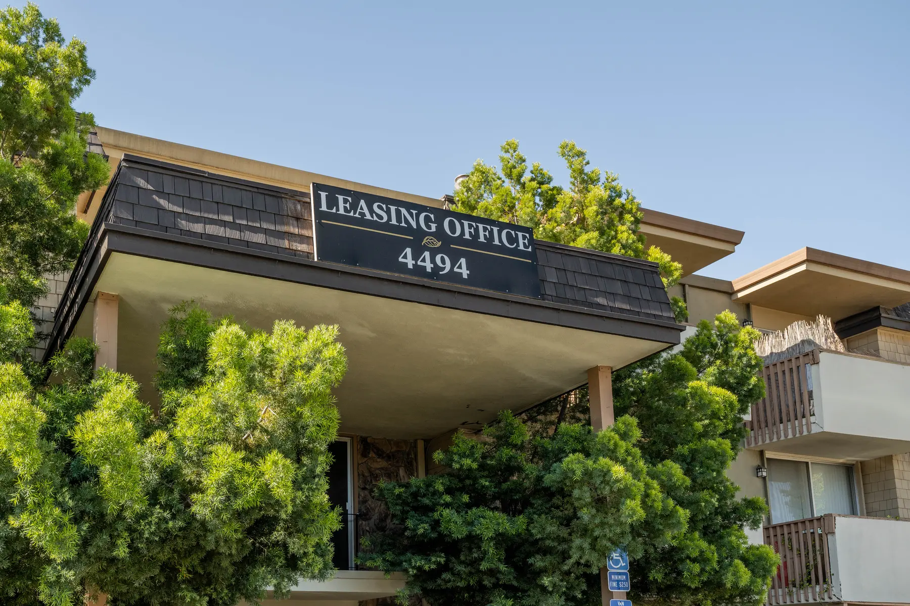 Crestview North - Computer Hardware, Hardware, Monitor