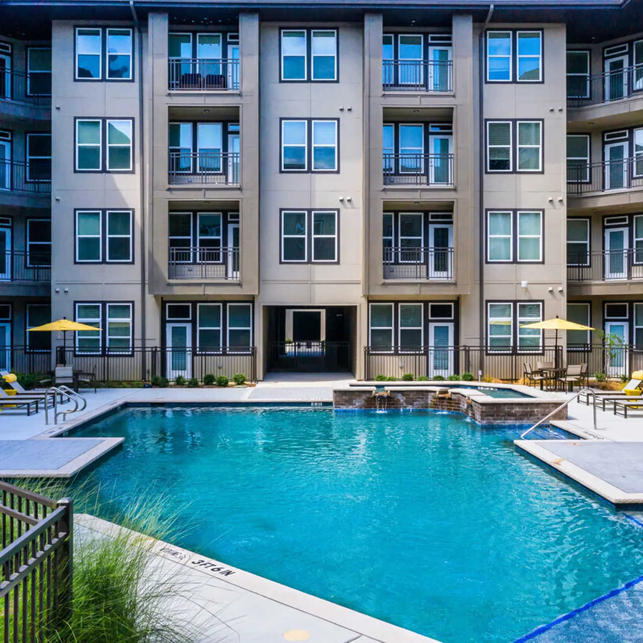 Frankford Station​ - City, Pool, Condo