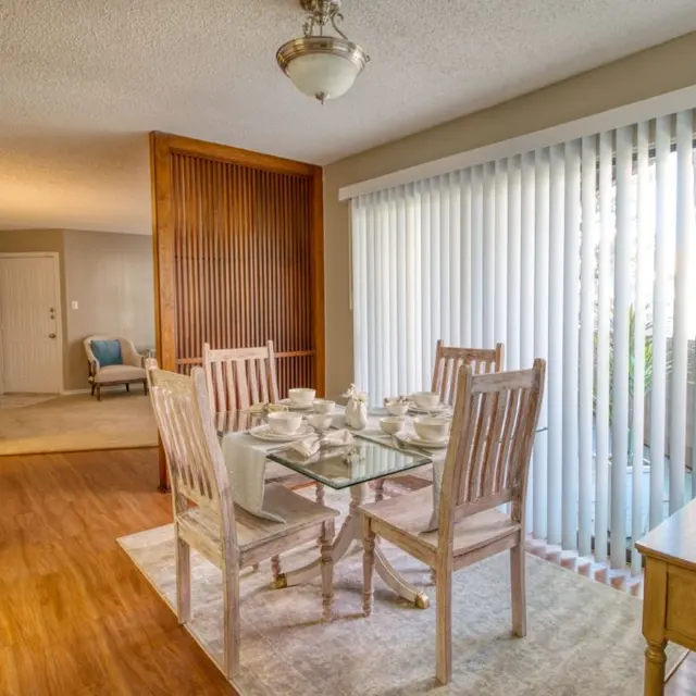 4000 Horizon Hill - Breakfast Nook 4000 Horizon Hill - Room, Wood, Chair