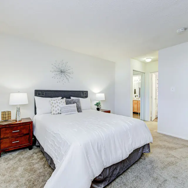 Chateau in the Woods - Bed, Room