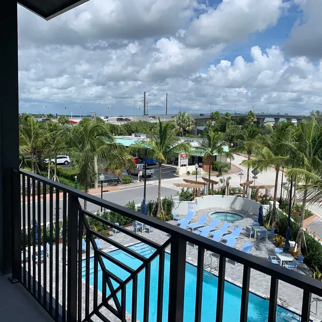 Azul Luxury Residences