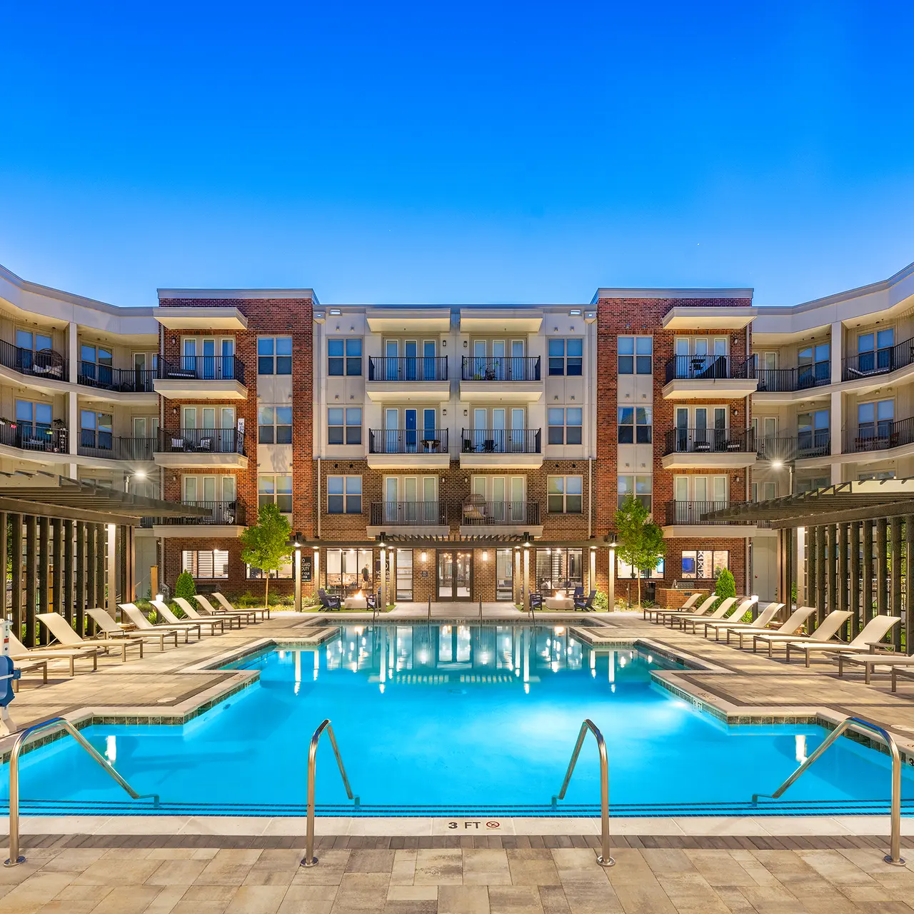 District Midtown - Building, Hotel, Resort