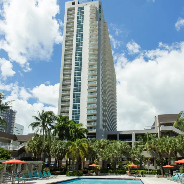 Park Place by the Bay Apartments - Building