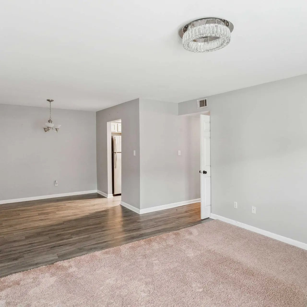 Haltere at New Orleans - Corner, Floor, Flooring