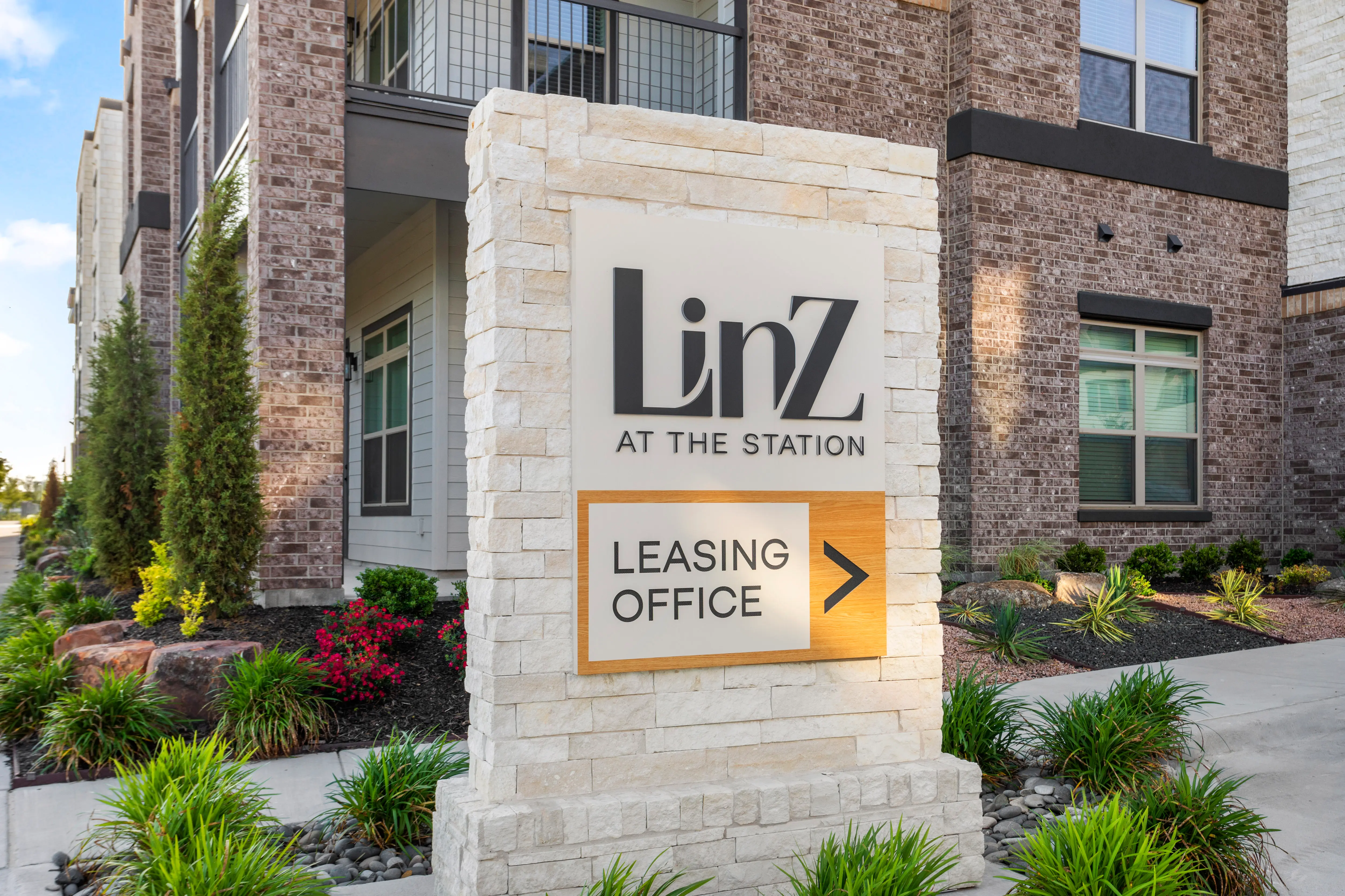 Linz At The Station Apts apartment photo