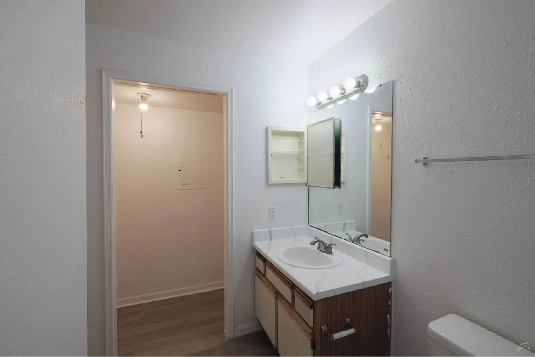p2527064_Lexington_Hills_2bed_2bath_A_16_2_FloorPlan.jpg