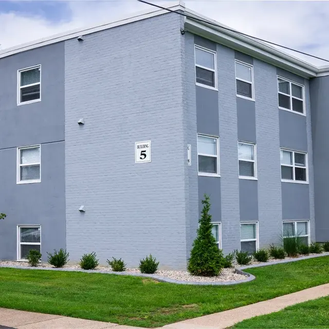 Canoe Creek - City, Building, Condo