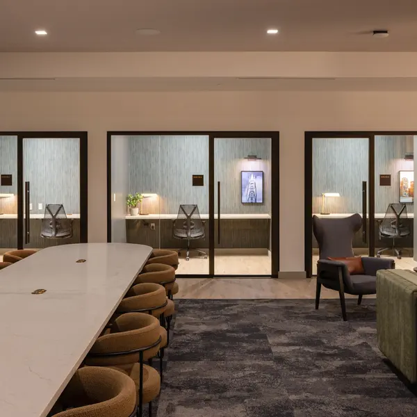 Vespr - Lounge With Private Work Pods