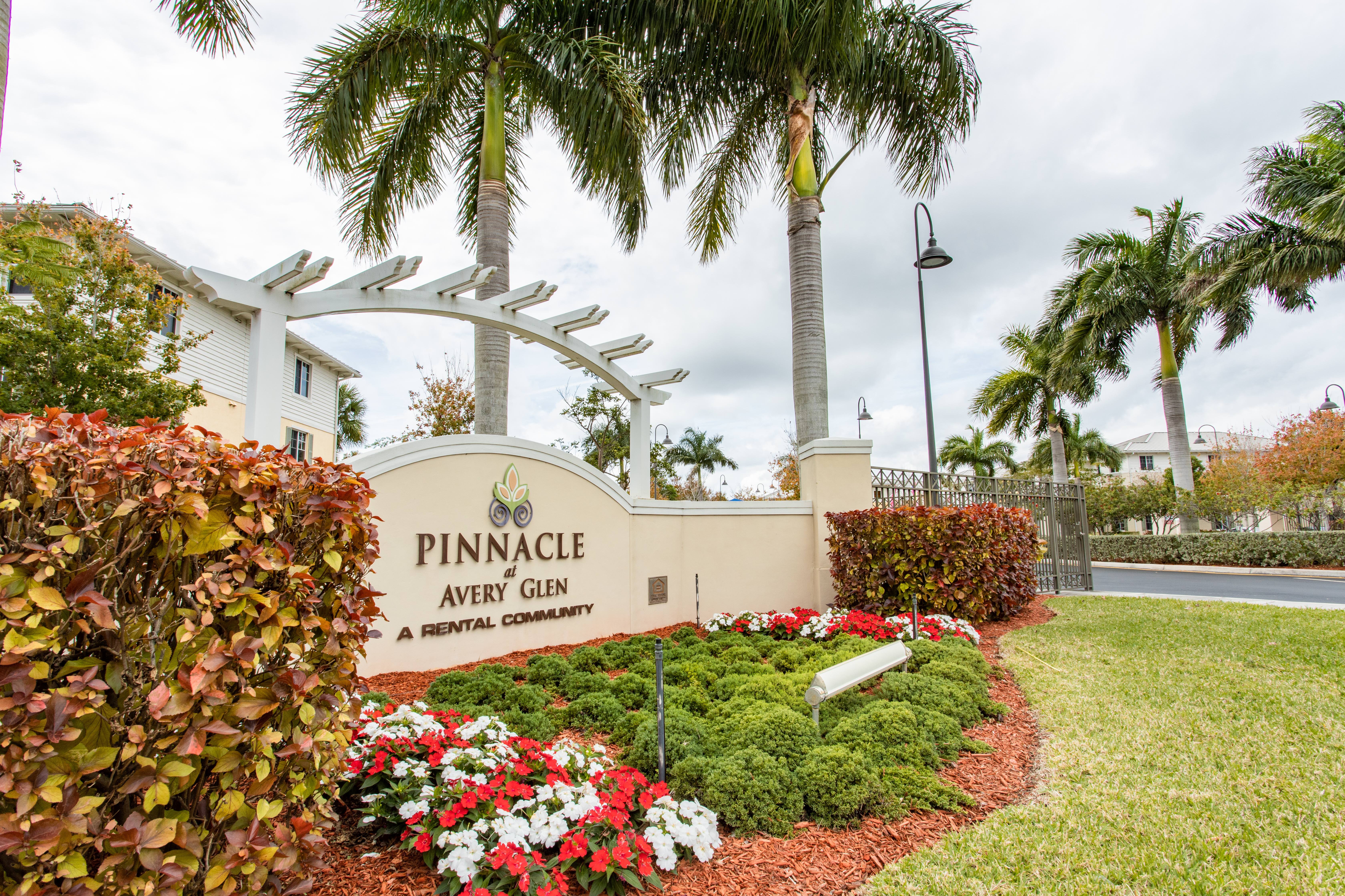 Pinnacle at Avery Glen Entrance Sign Pinnacle at Avery Glen Entrance Sign