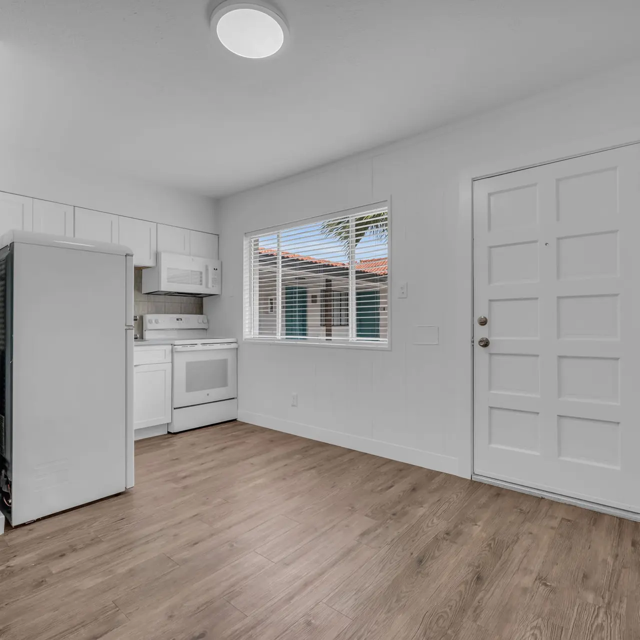 Echelon Echelon - Floor, Indoors, Interior Design