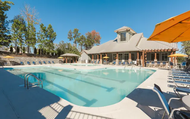 Discovery at Mountain View- Pool