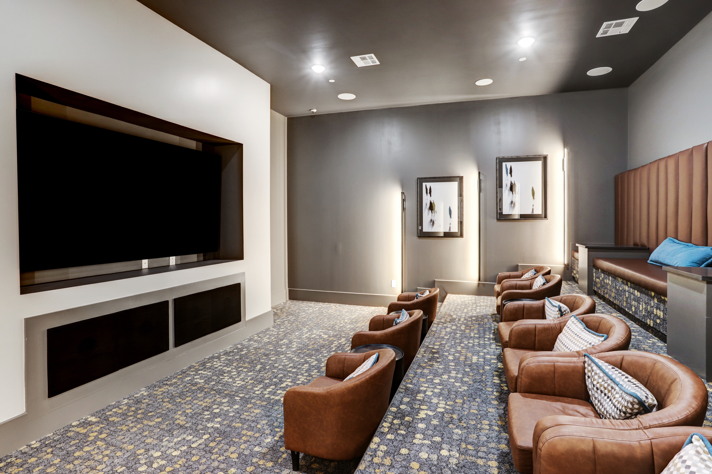 The Argonne - Computer Hardware, Electronics, Monitor