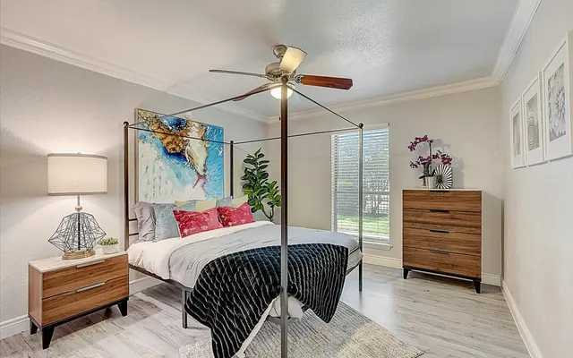 Aspen Apartments - Furniture, Bed, Bedroom