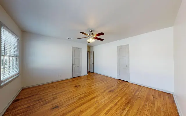 6015 Reiger - Wood, Floor
