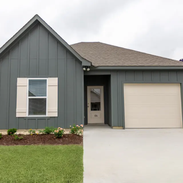 Sweetwater Point - Grass, Plant, Garage