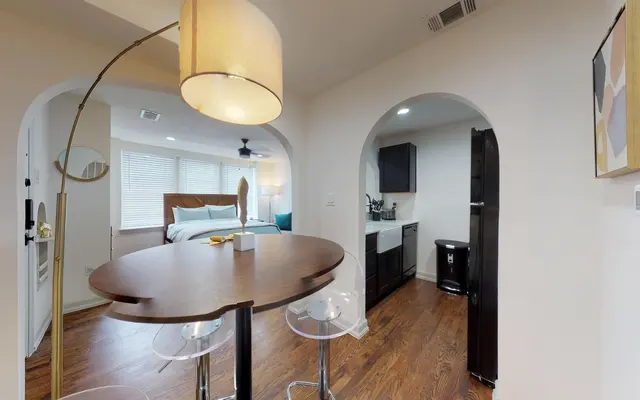 Bella Villa Bella Villa - Wood, Floor