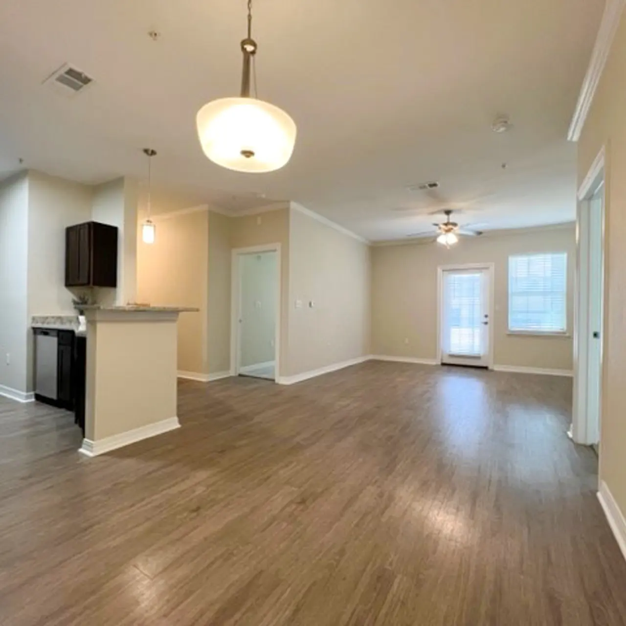 Belmere Belmere - Corner, Floor, Flooring