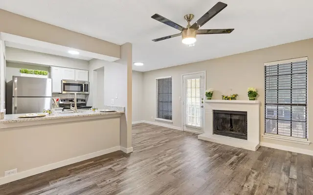 Oak Glen - Indoors, Interior Design, Floor