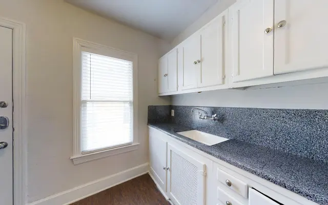 Marquita Court Apartments - Room