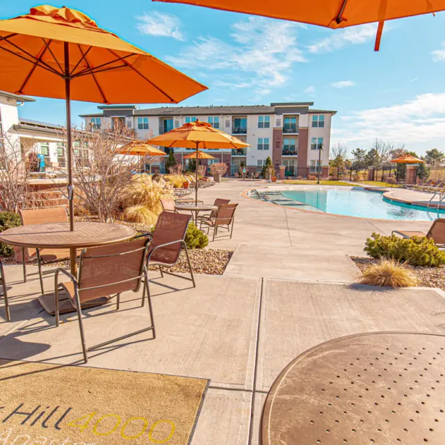 Park Hill 4000 Apartments - Building, Hotel, Resort