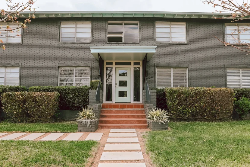 Austin's Place Apartments Austin's Place Apartments - Housing, House, Portico