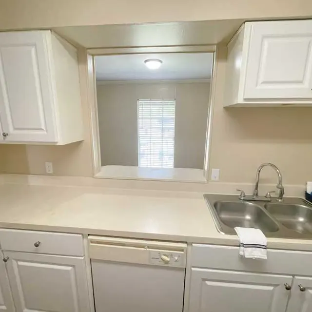 Chateau Apartments Chateau Apartments - Sink, Sink Faucet, Lamp